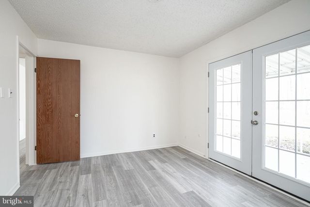 1 OAK AVE, Hammonton, NJ 08037