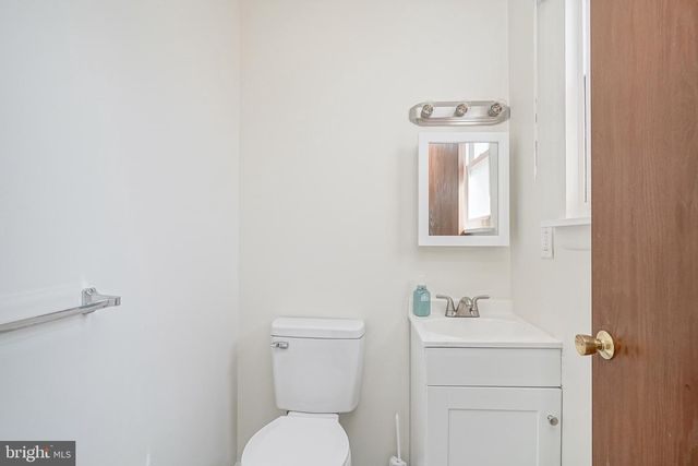 1 OAK AVE, Hammonton, NJ 08037