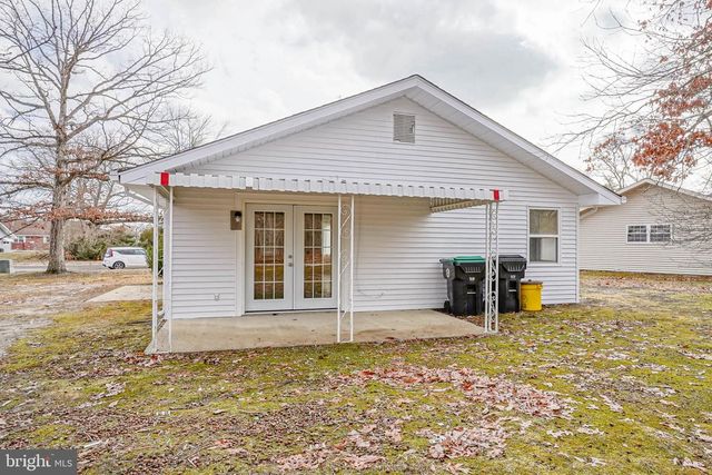 1 OAK AVE, Hammonton, NJ 08037