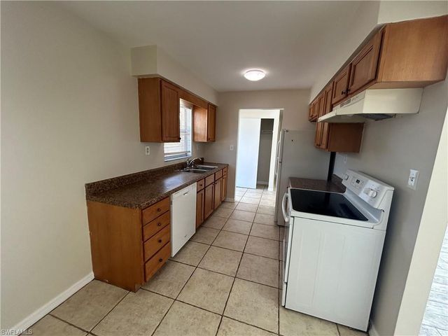 13461 5th ST, Fort Myers, FL 33905