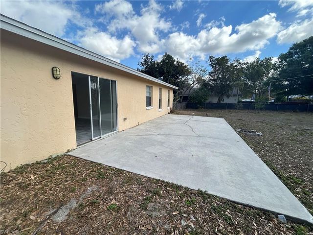 13461 5th ST, Fort Myers, FL 33905