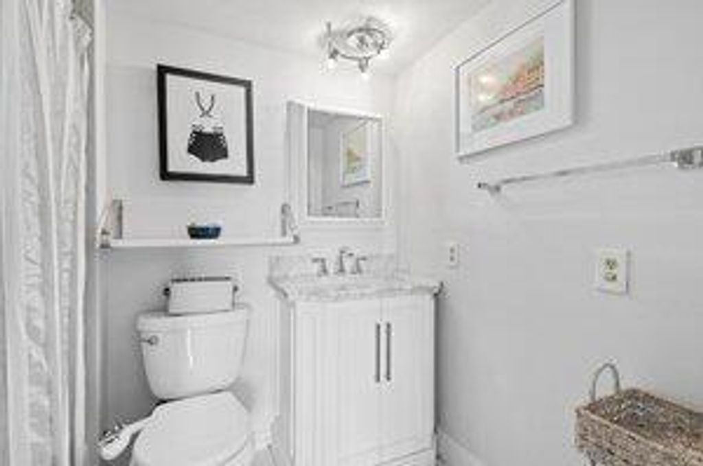 Image 24 of property listing at 3212 S Ocean Boulevard 807-A, Highland Beach, FL 33487