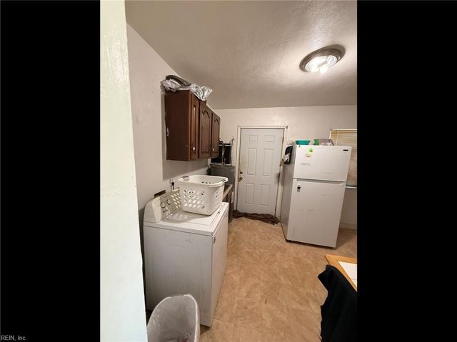 1112 Duke ST, Portsmouth, VA 23704