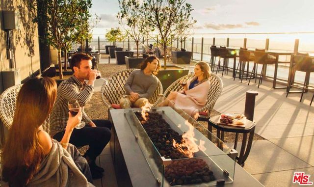 330 W 11th Street 703, Los Angeles, CA 90015