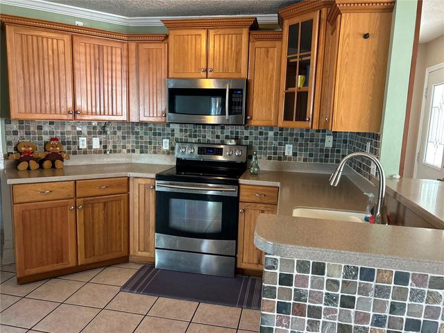206 HOLLYWOOD COURT N, Kissimmee, FL 34743
