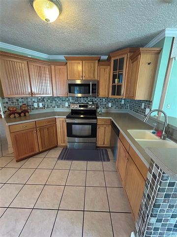 206 HOLLYWOOD COURT N, Kissimmee, FL 34743