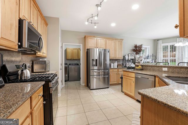 31 Briar Grove, Newnan, GA 30265