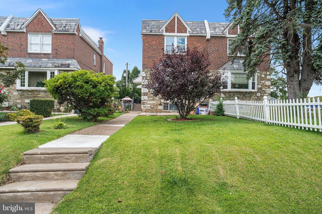 2302 RHAWN ST, Philadelphia, PA 19152