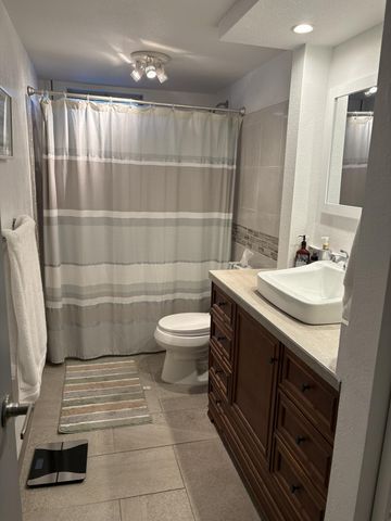 330 NE 26th Avenue Apt 108, Boynton Beach, FL 33435