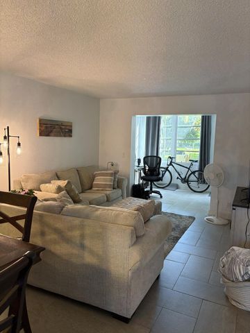 330 NE 26th Avenue Apt 108, Boynton Beach, FL 33435