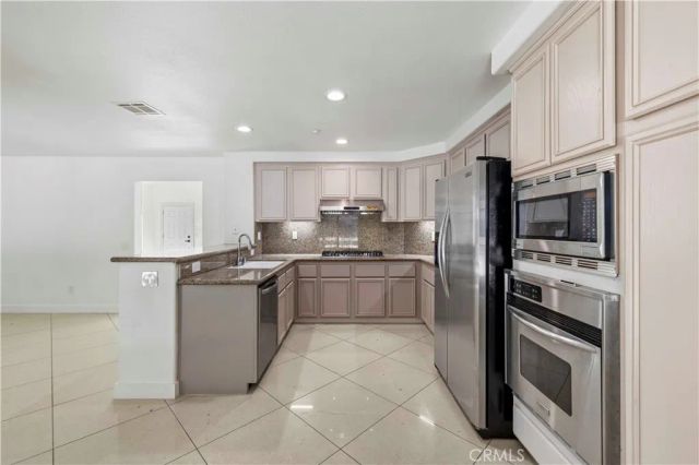 9924 Mission Hills Estate Court, Mission Hills (san Fernando), CA 91345