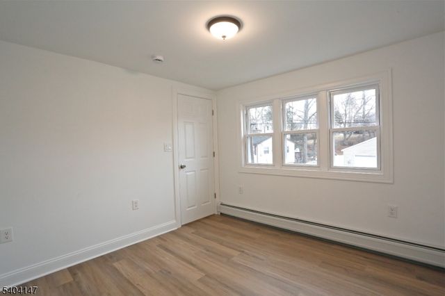 6 Bucknell Trl, Hopatcong Boro, NJ 07843