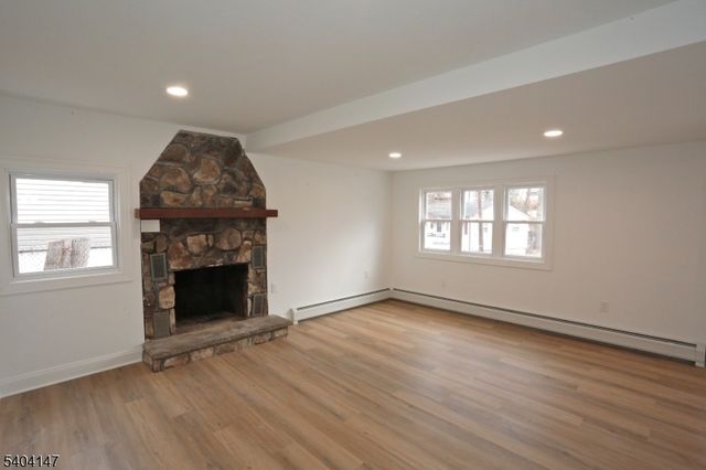 6 Bucknell Trl, Hopatcong Boro, NJ 07843