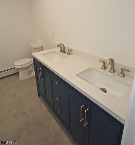 6 Bucknell Trl, Hopatcong Boro, NJ 07843