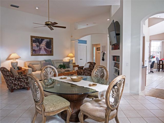 4054 CADDIE DRIVE E, Bradenton, FL 34203