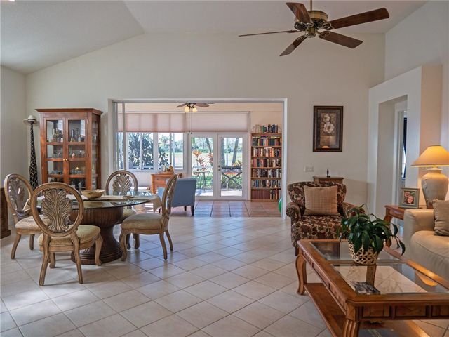 4054 CADDIE DRIVE E, Bradenton, FL 34203