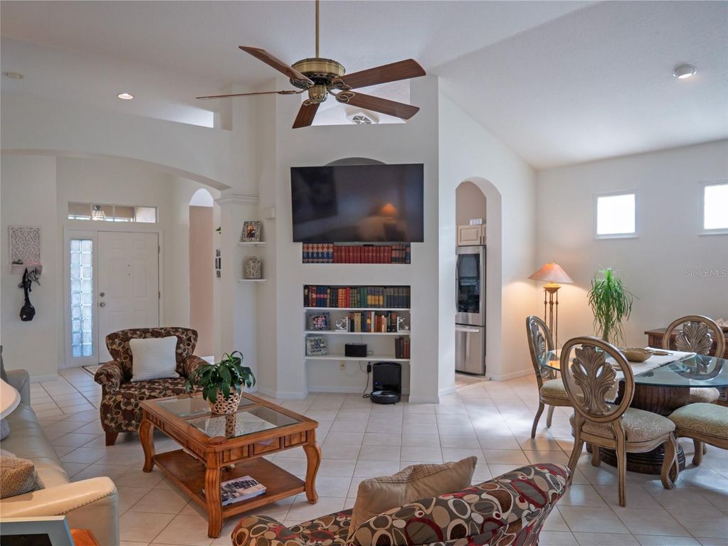 Image 3 of property listing at 4054 CADDIE DRIVE E, Bradenton, FL 34203