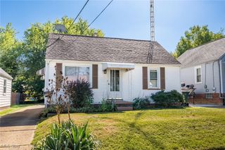 1638 Warrick Place NE, Canton, OH 44714