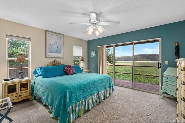 696 FAURIE RD, Lakehills, TX 78063