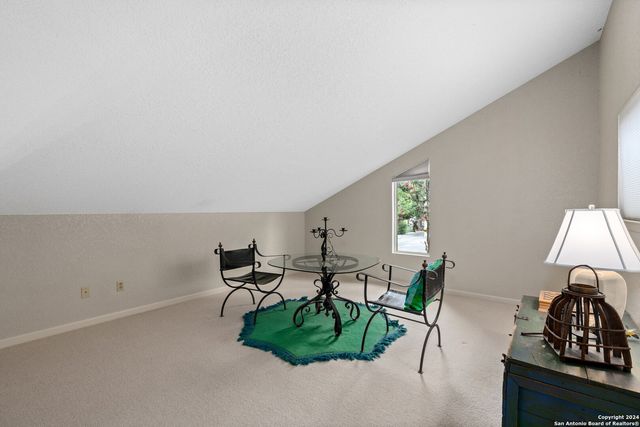696 FAURIE RD, Lakehills, TX 78063