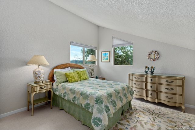 696 FAURIE RD, Lakehills, TX 78063