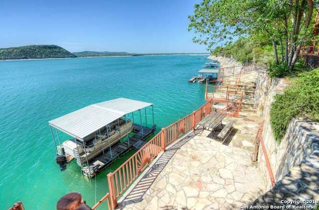 696 FAURIE RD, Lakehills, TX 78063