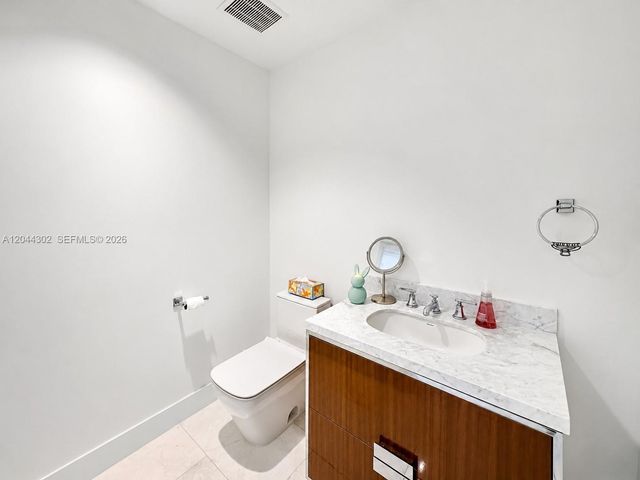 15701 Collins Avenue 1703, Sunny Isles Beach, FL 33160
