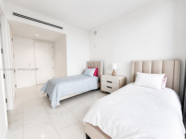 15701 Collins Avenue 1703, Sunny Isles Beach, FL 33160