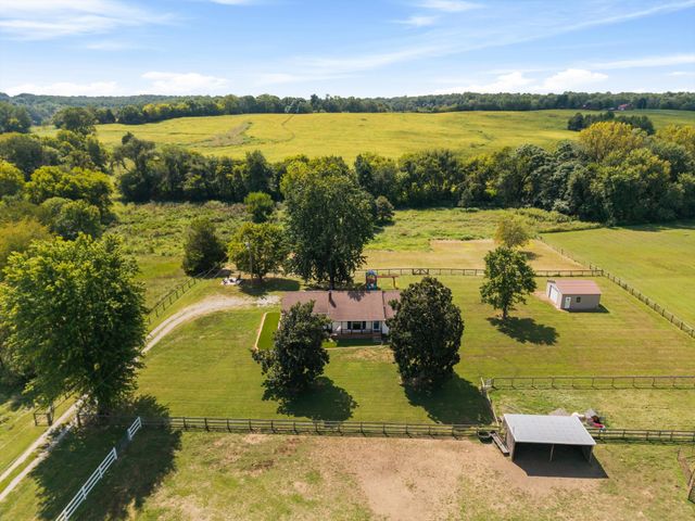 3569 Pinson School Rd, Springfield, TN 37172