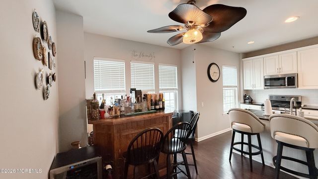 110 Halliard Drive, Eatontown, NJ 07724