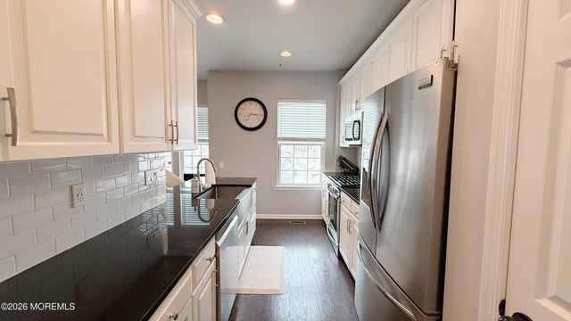 110 Halliard Drive, Eatontown, NJ 07724