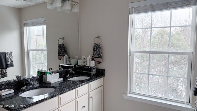 110 Halliard Drive, Eatontown, NJ 07724