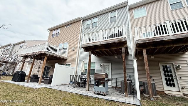 110 Halliard Drive, Eatontown, NJ 07724