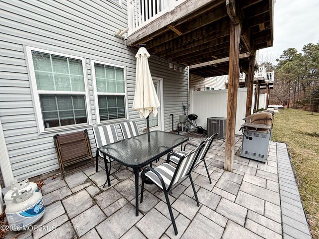 110 Halliard Drive, Eatontown, NJ 07724