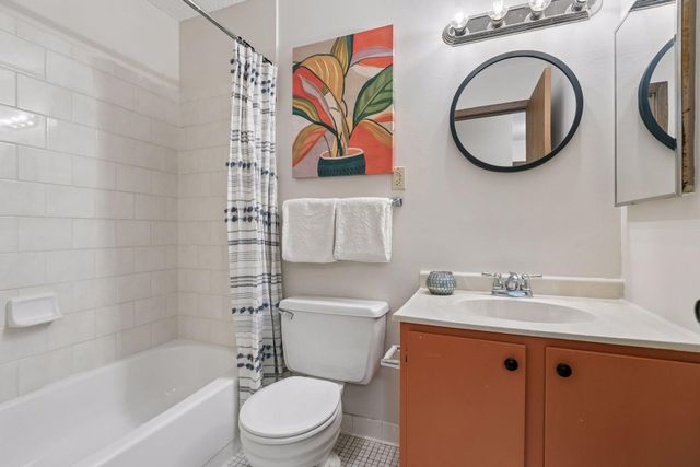 1705 Fulham Street G, Lauderdale, MN 55113
