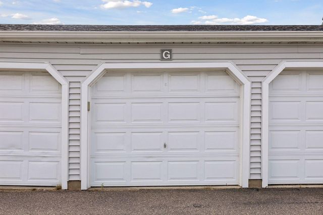 1705 Fulham Street G, Lauderdale, MN 55113