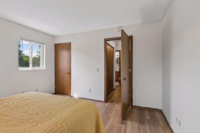 1705 Fulham Street G, Lauderdale, MN 55113