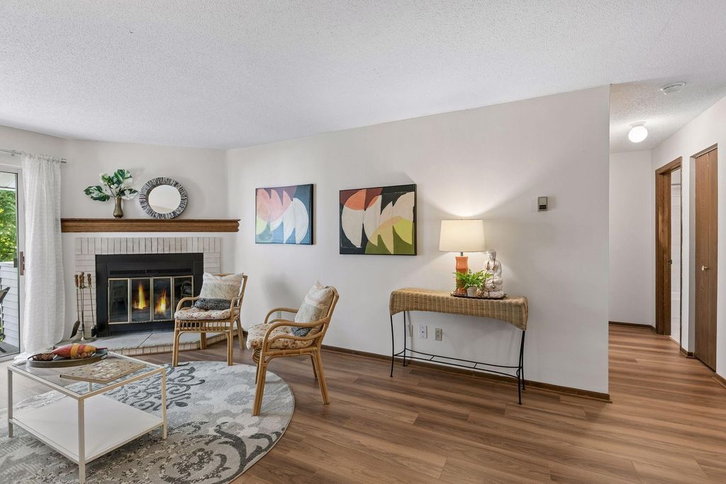 1705 Fulham Street G, Lauderdale, MN 55113 — photo 2