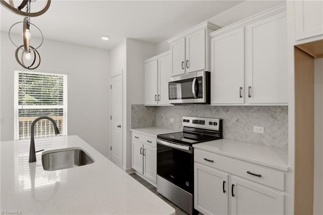 110 Highgate Lane 1048, Lexington, NC 27292