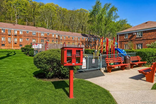 76 Lawrence Court C, White Plains, NY 10603