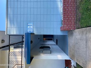 301 Ridge Blvd Apt 203, South Daytona, FL 32119