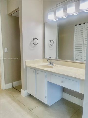 1251 SW 125th Ave 311T, Pembroke Pines, FL 33027