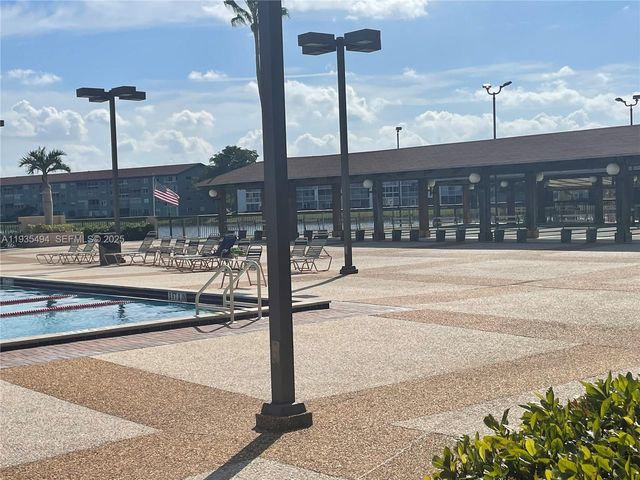 1251 SW 125th Ave 311T, Pembroke Pines, FL 33027