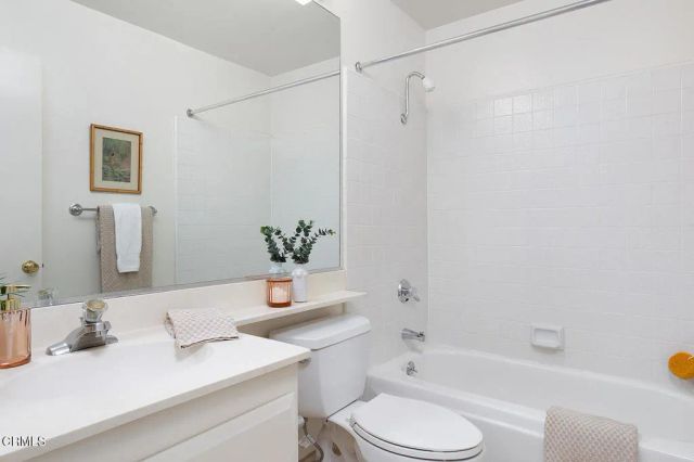 201 N Orange Grove Boulevard 511, Pasadena, CA 91103