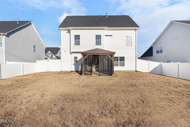 446 Mallard Loop Drive, Clayton, NC 27527