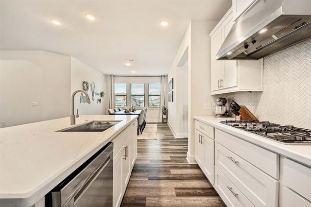 7600 Hillock TER, Austin, TX 78744