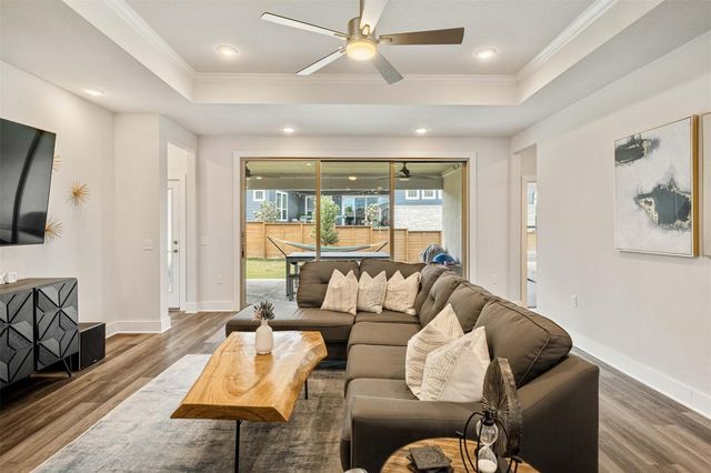 7600 Hillock TER, Austin, TX 78744