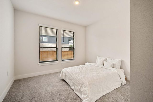 7600 Hillock TER, Austin, TX 78744