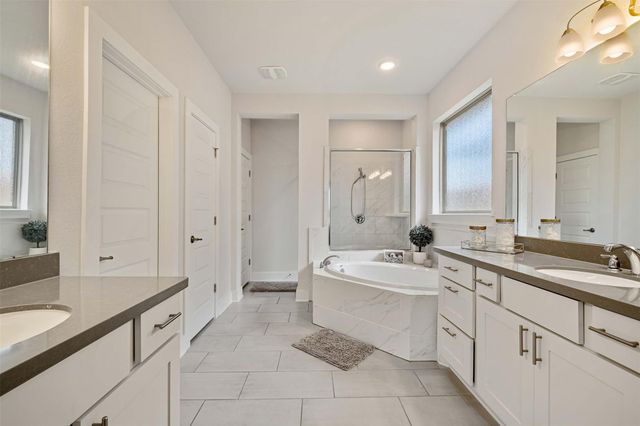 7600 Hillock TER, Austin, TX 78744