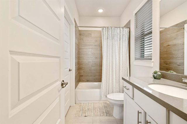 7600 Hillock TER, Austin, TX 78744